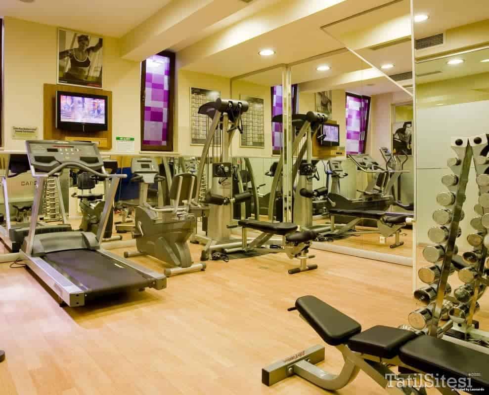GLK Premier Regency Suites & Spa